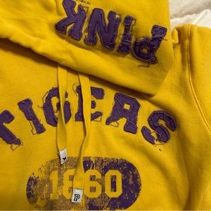 Vintage PINK yellow 1860 hoodie. Can’t find anywhere else trust me. :))))